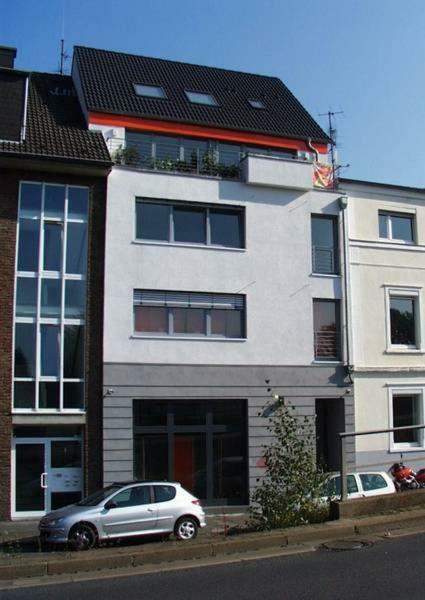 B8 - Just A Private Accommodation デュッセルドルフ エクステリア 写真