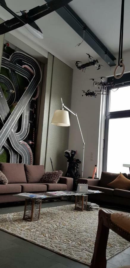 B8 - Just A Private Accommodation デュッセルドルフ エクステリア 写真